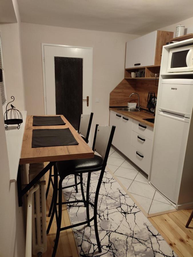 Apartman Stara Pruga SJJ Buitenkant foto